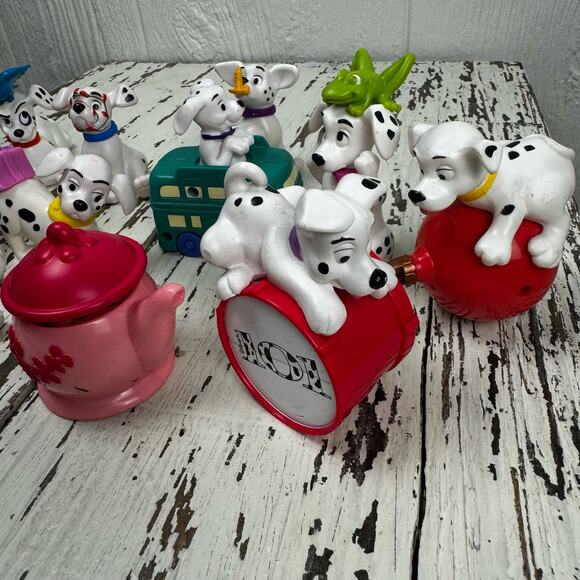 McDonald’s 101 Dalmatian Happy Meal Toy Bundle Lot of 10 Bus Umbrella Christmas - Picture 6 of 6